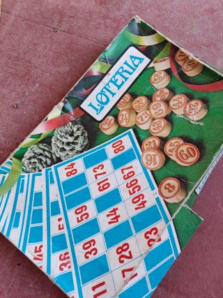 Lote de objetos decorativos antiguos