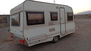 Caravana blanca