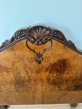 Cabecero antiguo madera estilo clásico