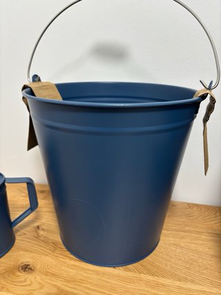 Cubo y regadera Ikea