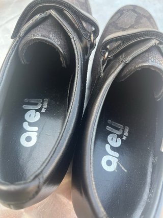 Zapatos Areli Negros Talla 37