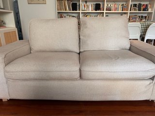 Sofá IKEA KIVIK 2 plazas + fundas nuevas