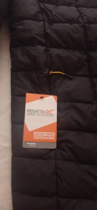 Chaqueta acolchada Regatta negra y amarilla