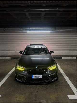 BMW 2.30i