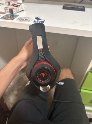 Cascos Gaming Negros y Rojos