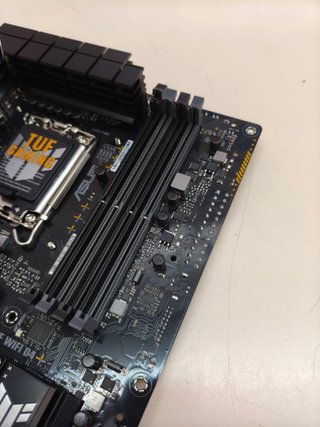 Placa base ASUS TUF Gaming B760M-BTF Gen 2