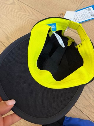 Hoka Marató Barcelona Short y Gorra Nuevos