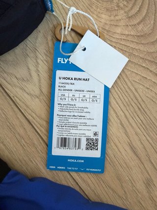 Hoka Marató Barcelona Short y Gorra Nuevos