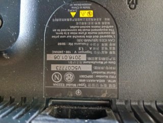 2 Monitores Lenovo con muy poco uso. 15€ cada uno