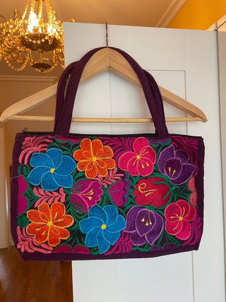 Bolso mexicano bordado flores