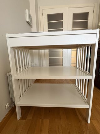 Cambiador IKEA GULLIVER + cambiador VĀDRA