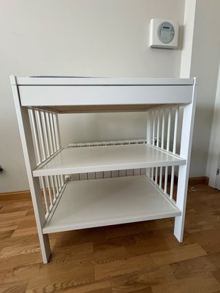 Cambiador IKEA GULLIVER + cambiador VĀDRA