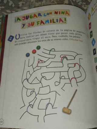 Libro Infantil: Niña en El Teatro Inglés