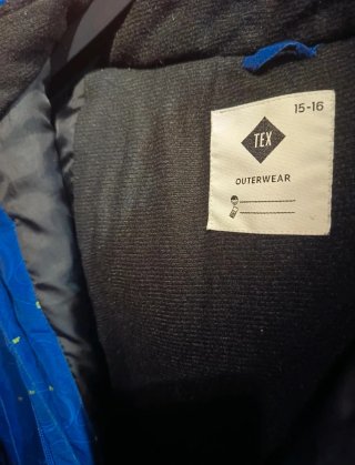 Abrigo azul estampado