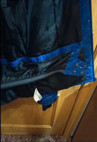 Abrigo azul estampado