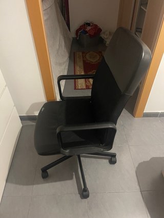 Silla de oficina IKEA negra