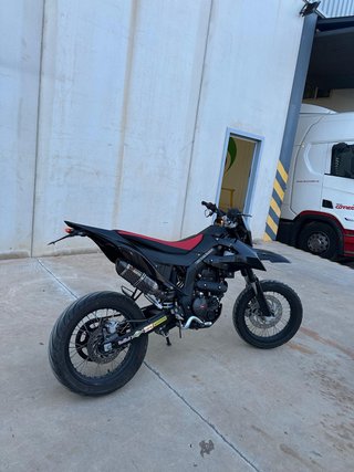 Aprilia SX 125 4t 2023 Supermotard