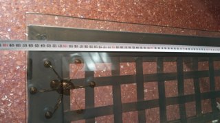 Mesa de forja y cristal negra