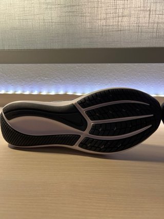 Nike deportivas running negras y blancas talla 39