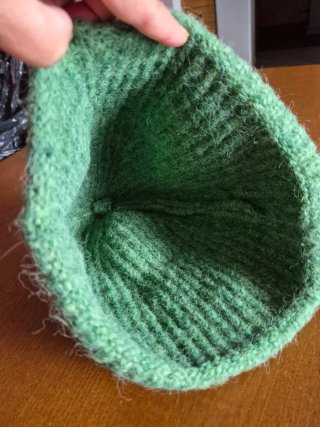 Cappello uomo in lana verde