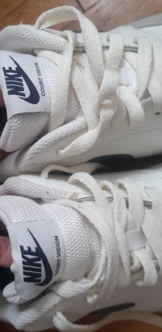 Zap Nike Blancas y Azul Marino ,Gris Original