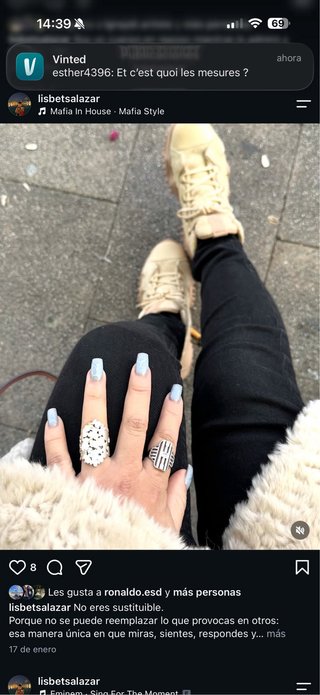 Anillo de plata con circonitas