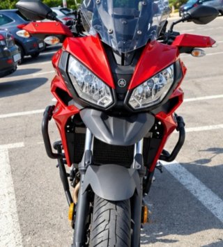 Yamaha Tracer 7 Roja