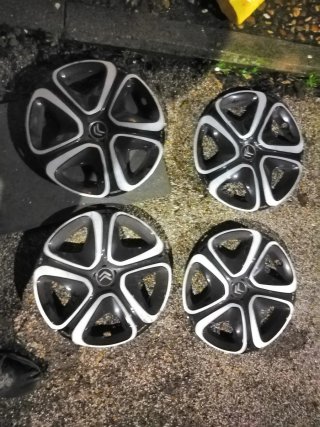 4 Tapacubos Citroën C3 Aircross R16