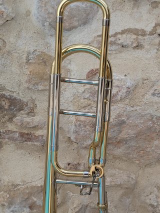 Trombón Bach 42 Stradivarius
