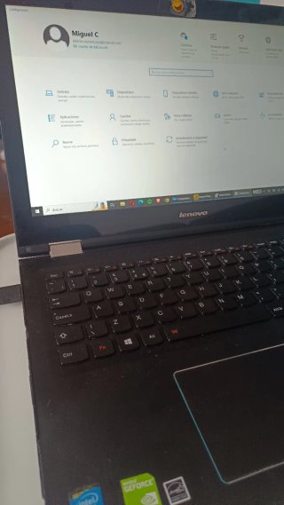 Portátil Táctil Lenovo Yoga 500 (i5 / 8GB / 1TB /
