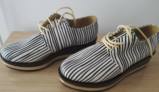 Zapatos Bellahari Rayas Blanco y Negro