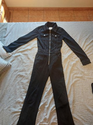 Mono tejano negro con cremallera