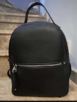Mochila Stradivarius negra