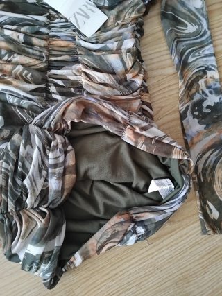 Vestido Zara estampado manga larga