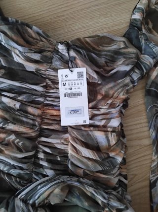 Vestido Zara estampado manga larga