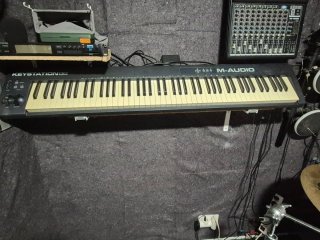 Teclado M-Audio Keystation 88