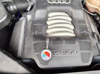 Faro derecho audi 230308 081411102r a6 2.4 at (170