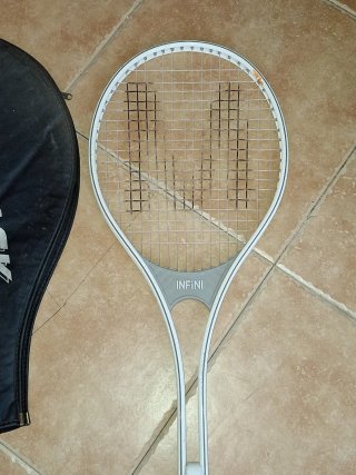 Raqueta de tenis infini