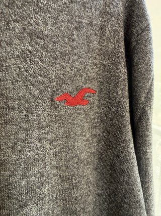 Jersey Hollister Gris Talla S