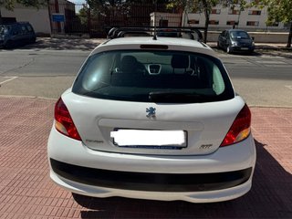100.000 KM PEUGEOT 207 1.4i GASOLINA – AÑO 2011 –