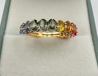 Anillo de oro 18 kt zafiros de colores