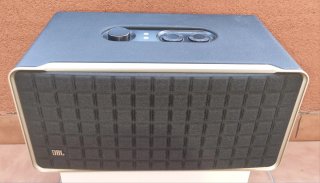 Altavoz JBL Authentics 500 Negro y Dorado