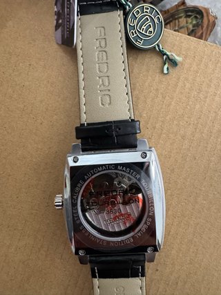 Reloj Automático Frederic Tourbillon Esqueleto