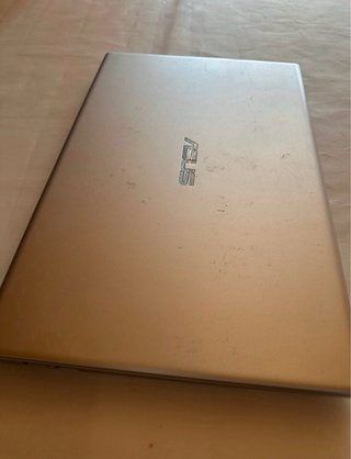 Asus Vivobook 15 Plata