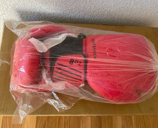 Punching Ball Outshock + Guantes Rojo