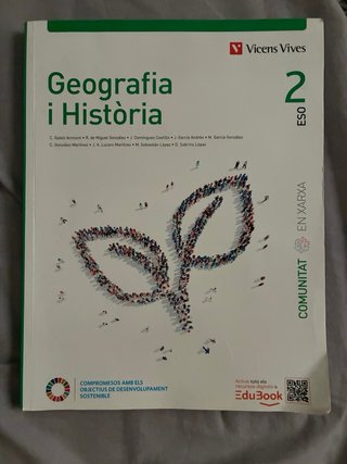 10 libros ESO: 5 de 1º y 5 de 2º. Muy buen estado.