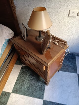 Juego de 2 sillas de madera