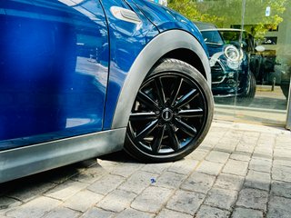 MINI Cooper 136cv Auto