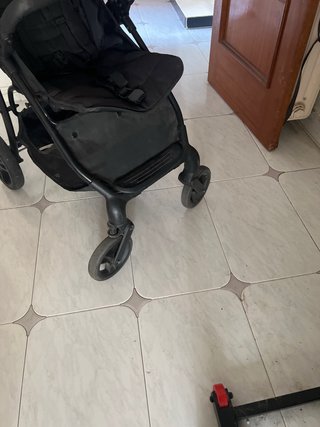 Cochecito de bebé negro Kinderkraft
