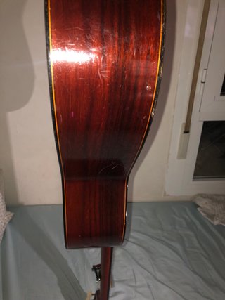 Guitarra admira isabel